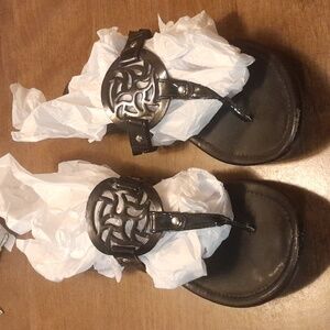 American Eagle Black thong Sandals. Size 7